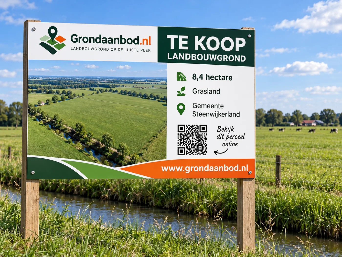Voorbeeld van een Grondaanbod.nl verkoopbord met QR-code langs landbouwgrond